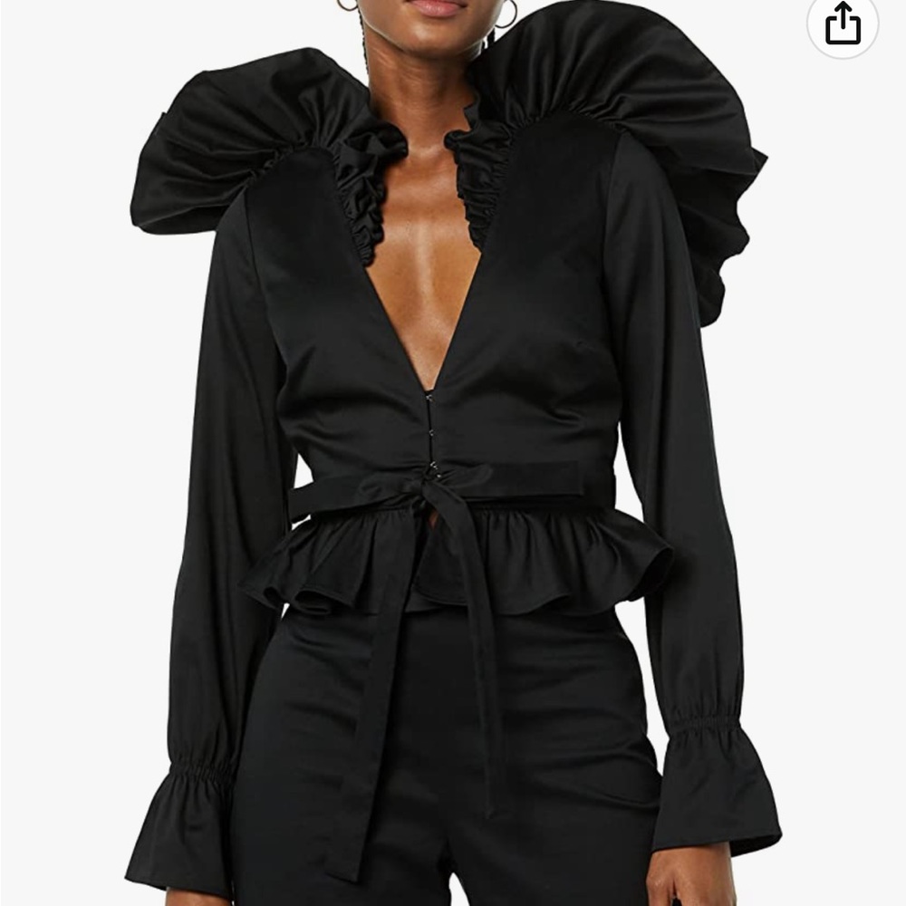 NWT Making the Cut Sienna Ruffle Blouse